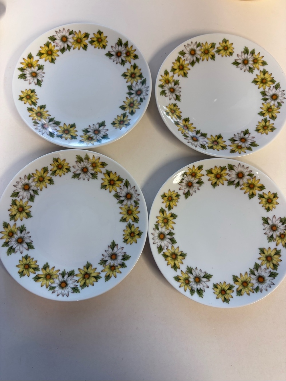 Noritake Japan Cookin Serve 6730 Marguerite Creamer set of 4 side plates 6”